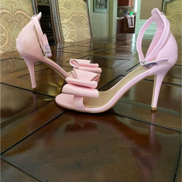 Pink Bow Heels Sandals 8.5 - Picture 3 of 10